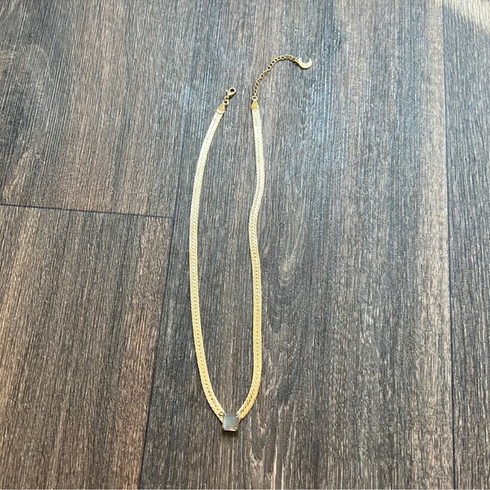 Lili Claspe Necklace